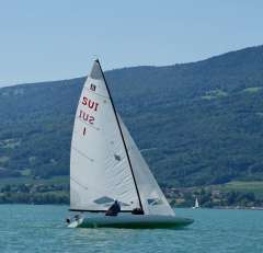 Melges e-Scow