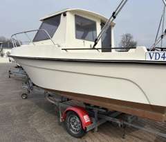GUY MARINE GM560 Kajütboot