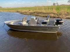 Qwest B381 Fischerboot