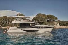 Prestige F5.7 Motoryacht