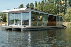 Custom Built Houseboat luxe motor Motoryat