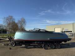 Qualia 25 Cabin
