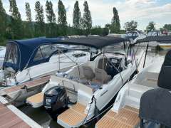 QuickSilver Activ 555 cabin