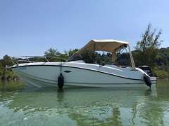 Quicksilver 675 Sundeck