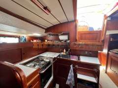 Hallberg-Rassy 38