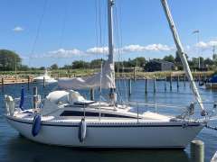 Beneteau First 27
