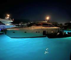 Pershing 64