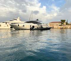 Pershing 64