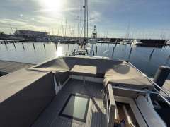 Sealine F46