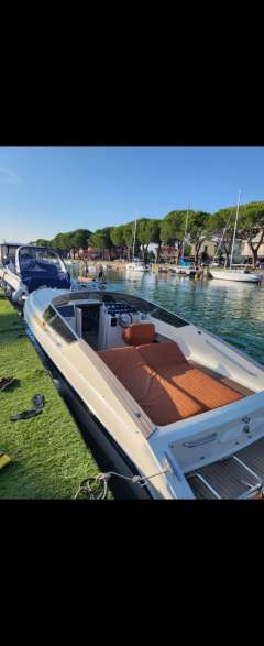 Tony Giugliano Amalfi 27