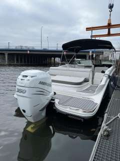 Sea Ray SDX 270 Outboard