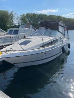 Bayliner 2655 MIT FLEXI TEAK, TRAILER U.V