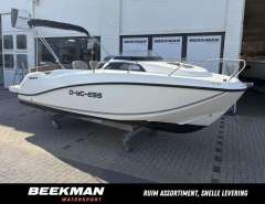 Quicksilver 555 Cabin Fishing boat