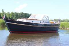 S&uacute;dsee 9.40 cabin Yate a motor
