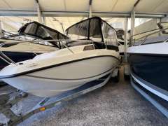Quicksilver ACTIV 555 CABIN