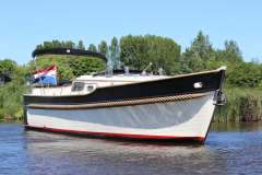 Menken Newport Bass