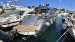 Pershing 64