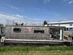 Lotus Houseboats Lotus Houseboats 3