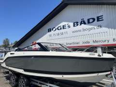 Uttern T65 BOWRIDER med MERCURY F200 XL V6