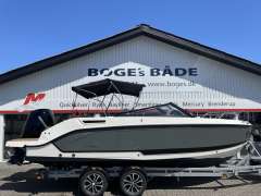 Uttern T65 BOWRIDER med MERCURY F200 XL V6