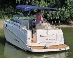 Rinker 250 Fiesta Vee