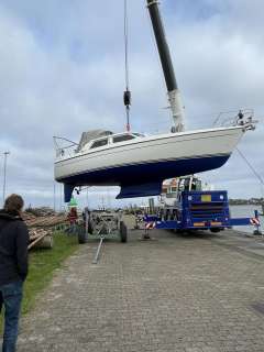 Marine Projects Moody Eclipse 33