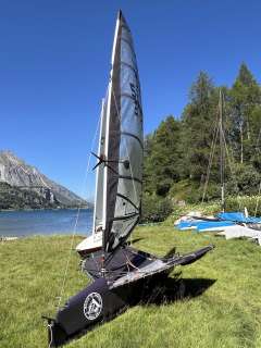 Mach 2 foiling Moth Voilier de régate