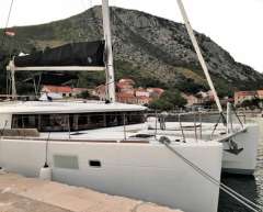 Lagoon 450 F