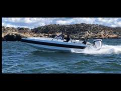 IRON 707 Sportboot