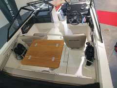 Quicksilver 555 Bowrider Bowrider