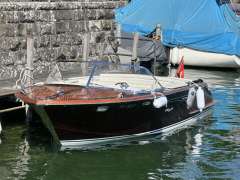Pedrazzini Capri Super de Luxe Motorboot-Klassiker