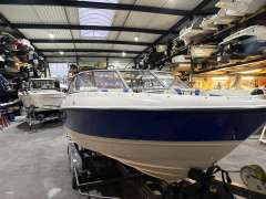 Bayliner 195 Bowrider Sport uitvoering Pilothouse