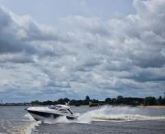 Sunseeker Predator 55