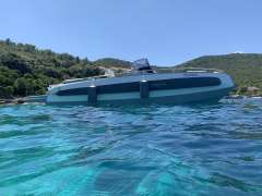 Invictus TT 280 Sürat teknesi