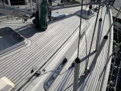 Hallberg-Rassy 42