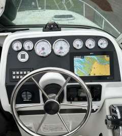 Rinker Fiesta Vee 265