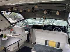 Sea Ray 310 Express Cruiser