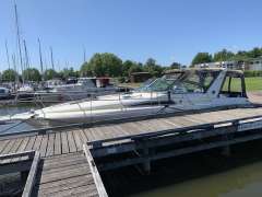 Sea Ray 310 Express Cruiser