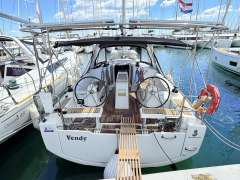 Beneteau Oceanis 35