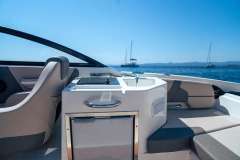 Bayliner VR6 Cuddy 3