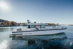 Axopar 37 Cross Cabin - Iconic Edition