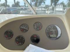 Sealine F 37