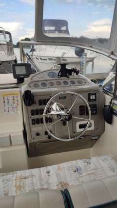 Maxum 2400 SCR