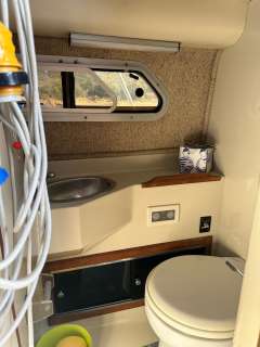 Boston Whaler Revenge 25