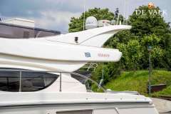 Ferretti 550