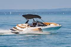 Glastron GTDW 225 - Surf Edition