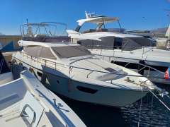 Ferretti 560
