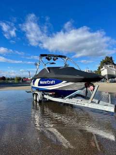 MasterCraft X2 - MODELL: 2011