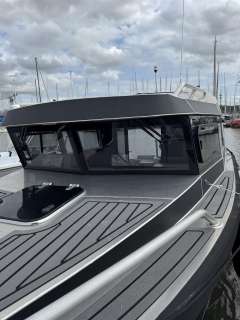 V-Boats Voyager 700 Cabin