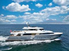 Custom Line Navetta 30